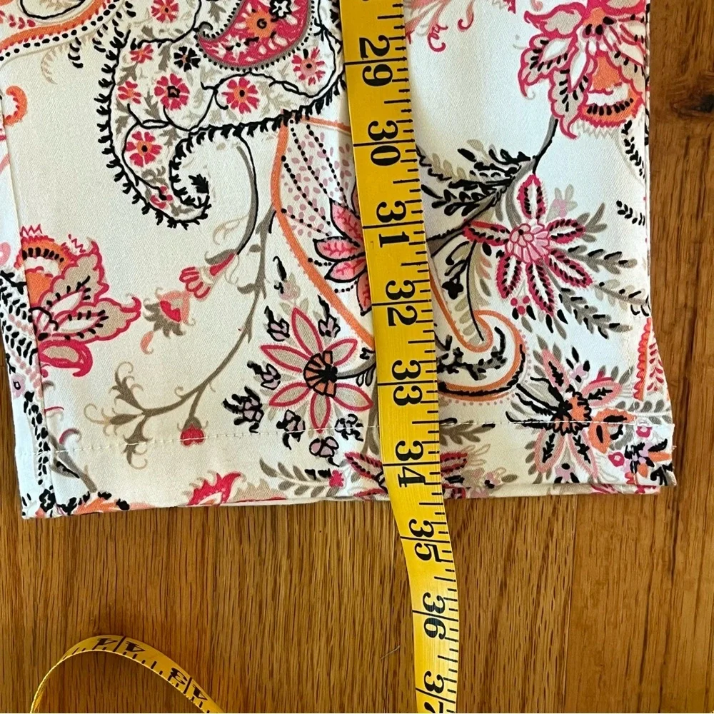 Rafaella Women's Stretch Paisley Floral Cropped Capris Pants - Red, Pink,Orange - Picture 11 of 13